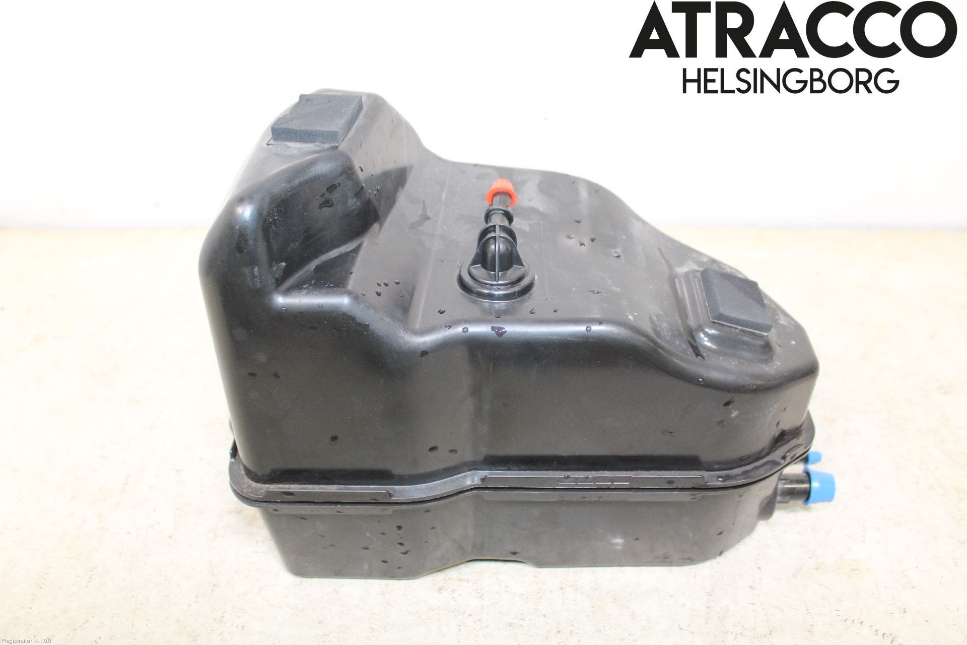 BMW 5 G30/G31/F90 17-23 Adblue Tank