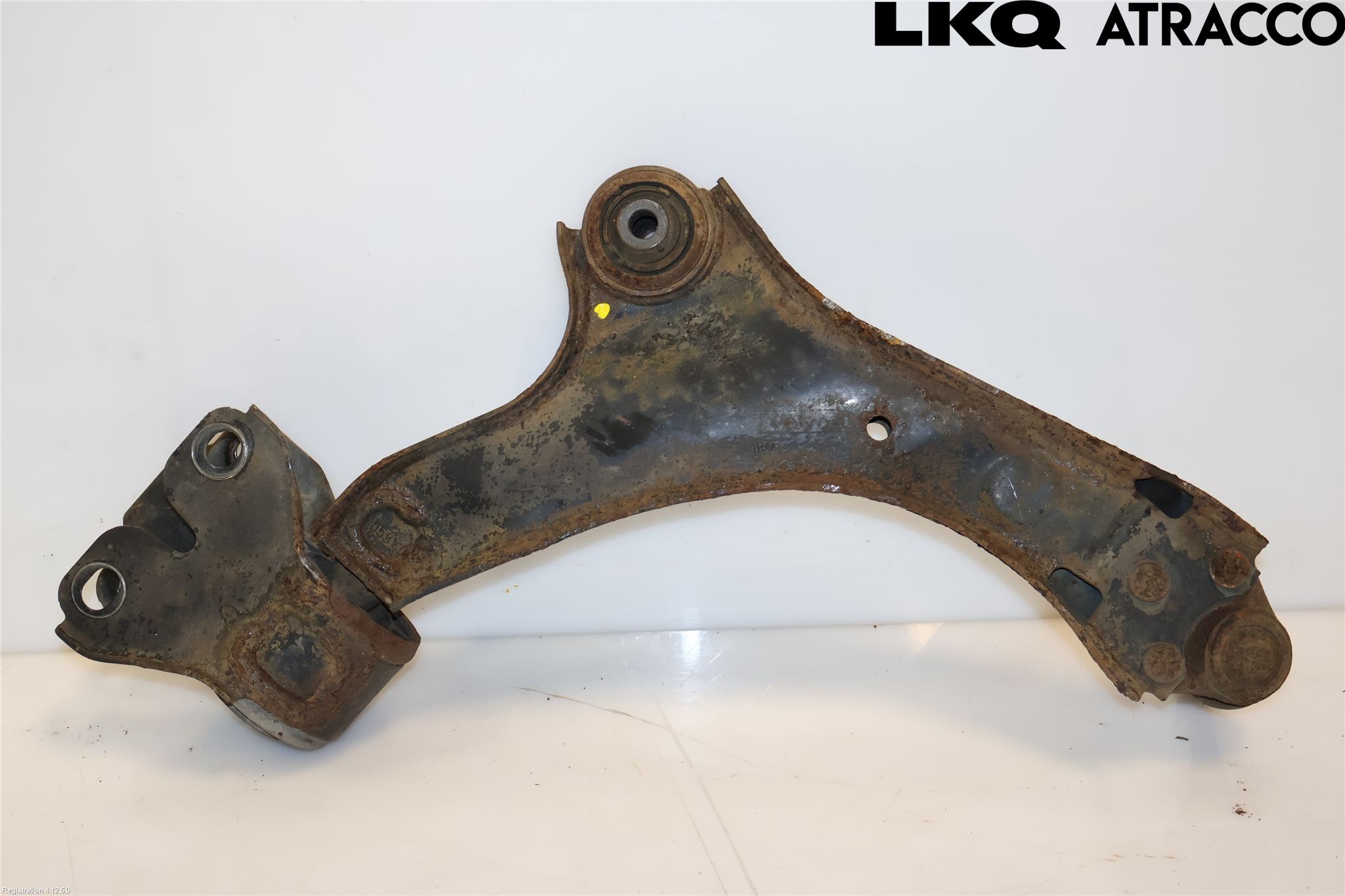 Volvo V70 08-13 Bärarm Fram Undre Vä