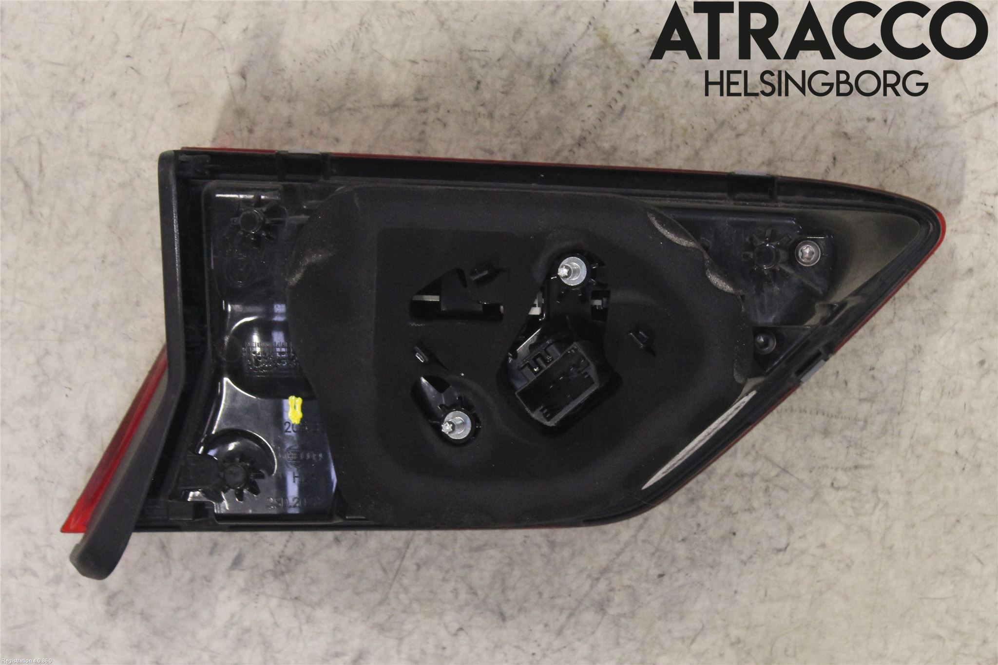 Volkswagen VW TIGUAN 16-24 Bakljus Lucka Hö
