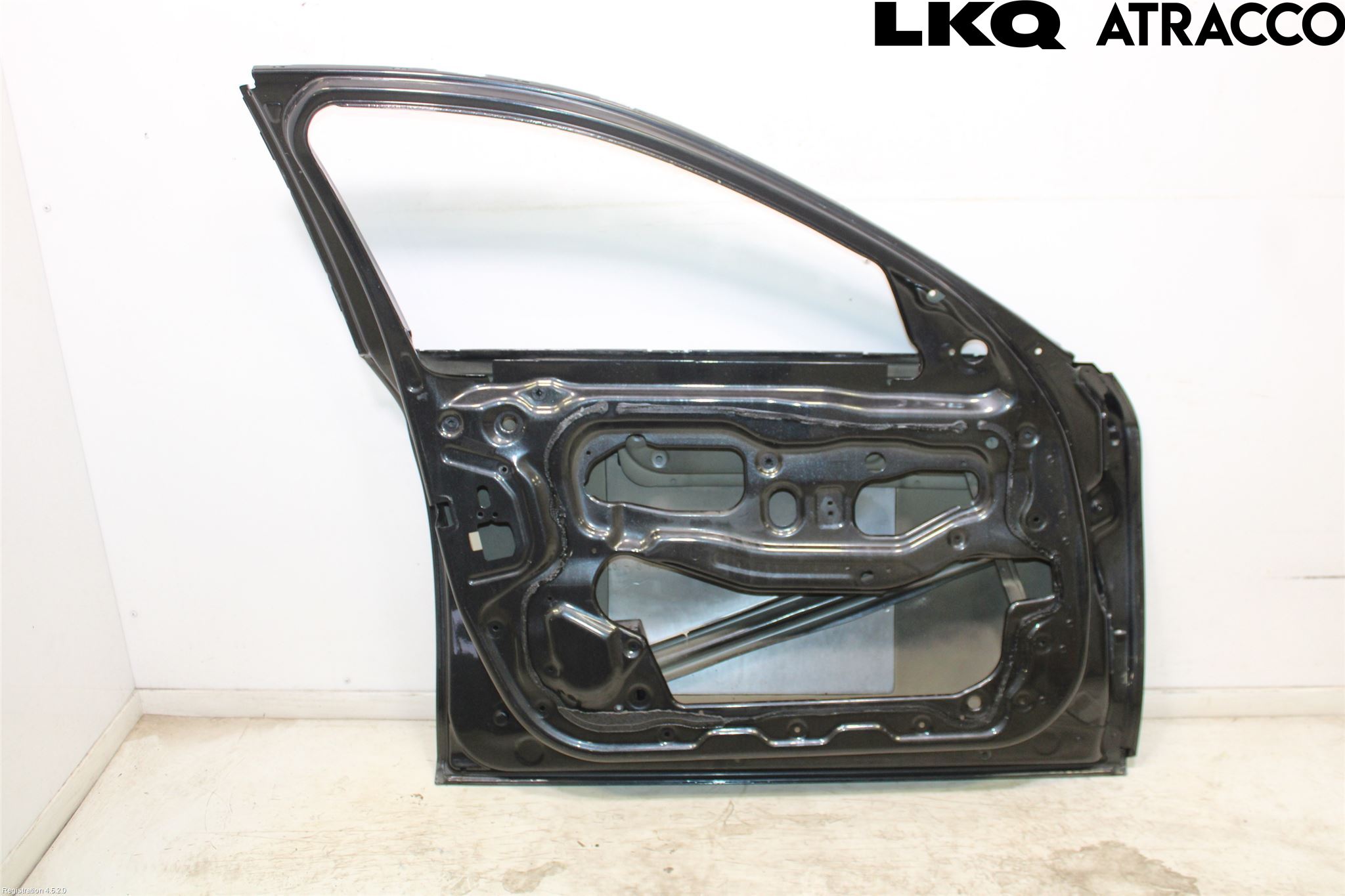 BMW 5 F10/F11/F18 09-17 Dörr Fram Vänster