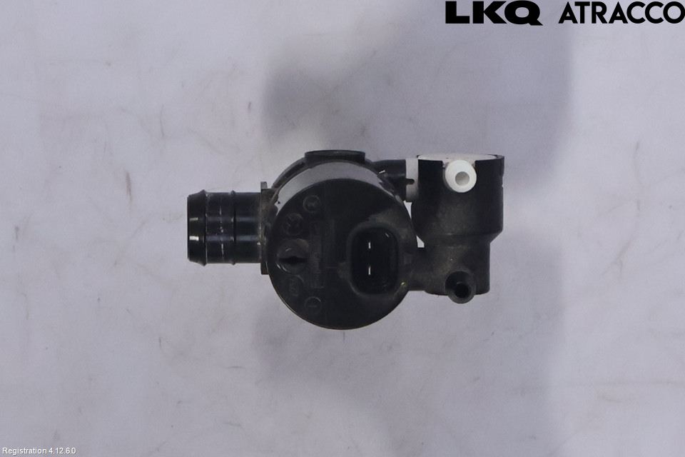 Toyota COROLLA CROSS XG10 22- Spolarpump Vindruta