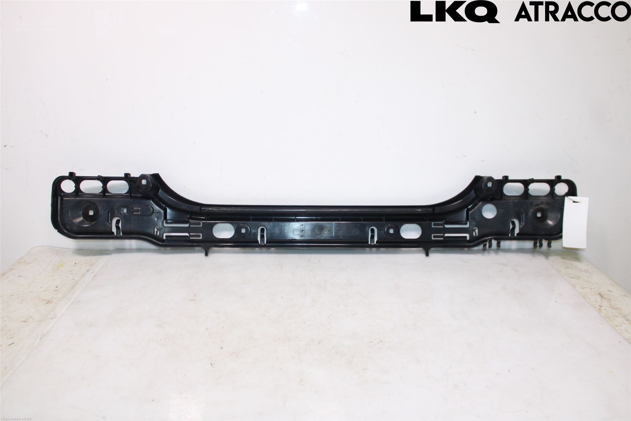 BMW 5 E60/61 Sed/Tou 02-10 Stötfångardel Bak Mitt