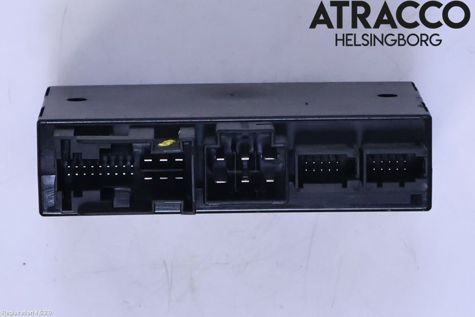 Audi A4/S4 B9 16-19 Styrenhet Dragkrok