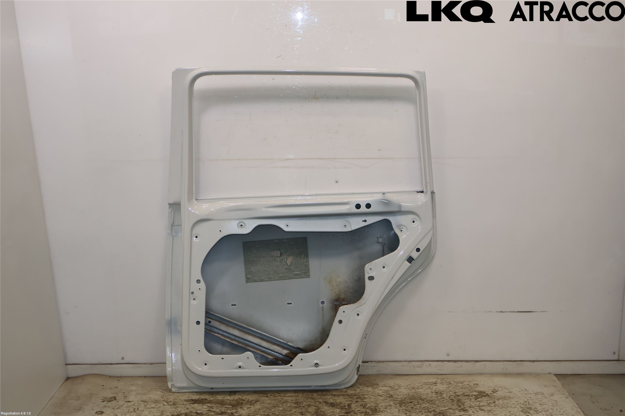 Volkswagen VW TOURAN 10-15 Dörr Bak Höger