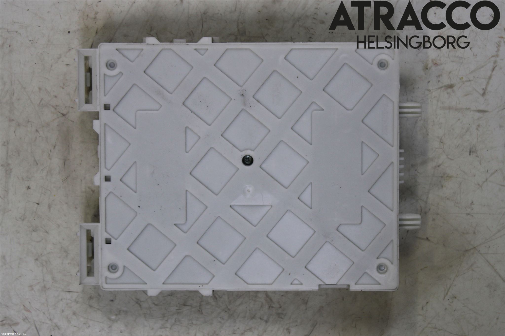 Volvo V40 12-19 Säkringsdosa-Elcentral