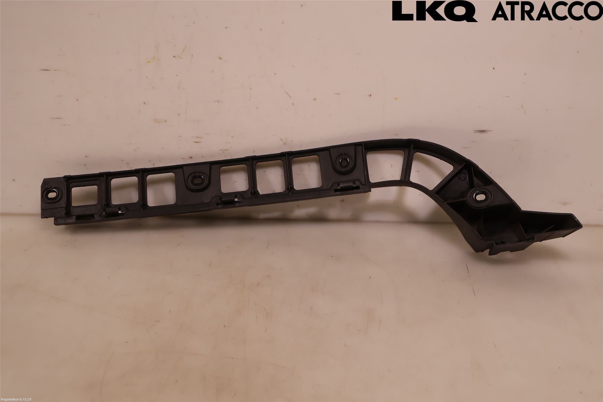 Skoda RAPID Stötfångarfäste Bak Hö
