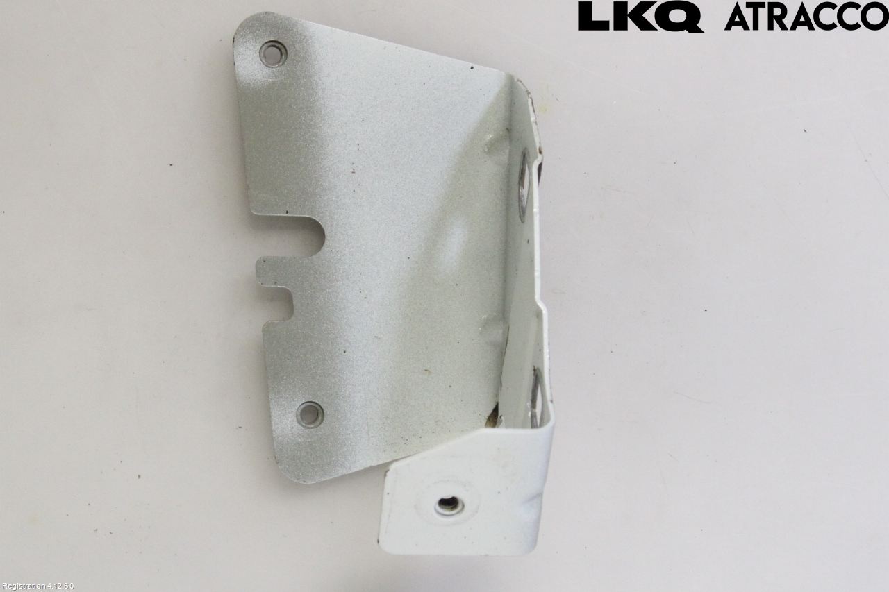 Renault TRAFIC/E-TECH 15- Skärmfäste Fram Vä