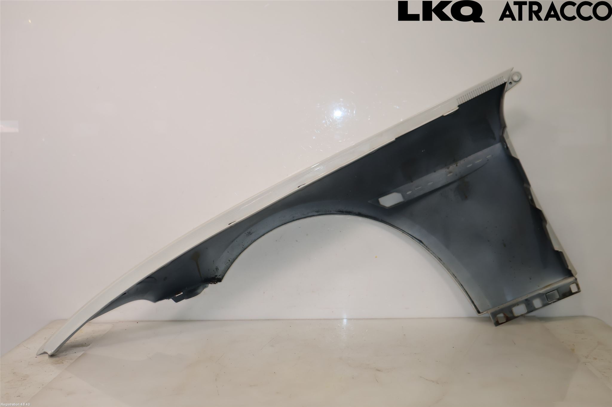 BMW 6 E63/64    02-10 Skärm Fram Höger