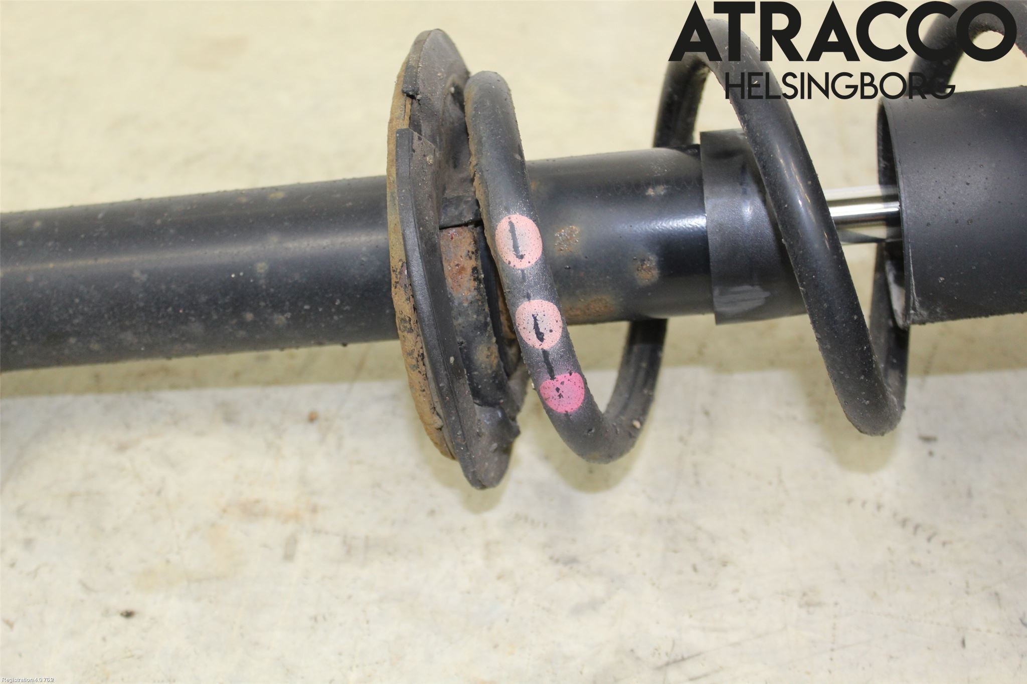 Audi A5 07-16 Fjäderben Fram Vänster