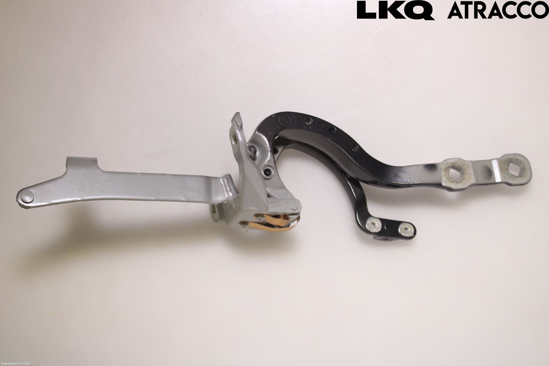BMW 5 G30/G31/F90 17-23 Bakluckegångjärn Hö