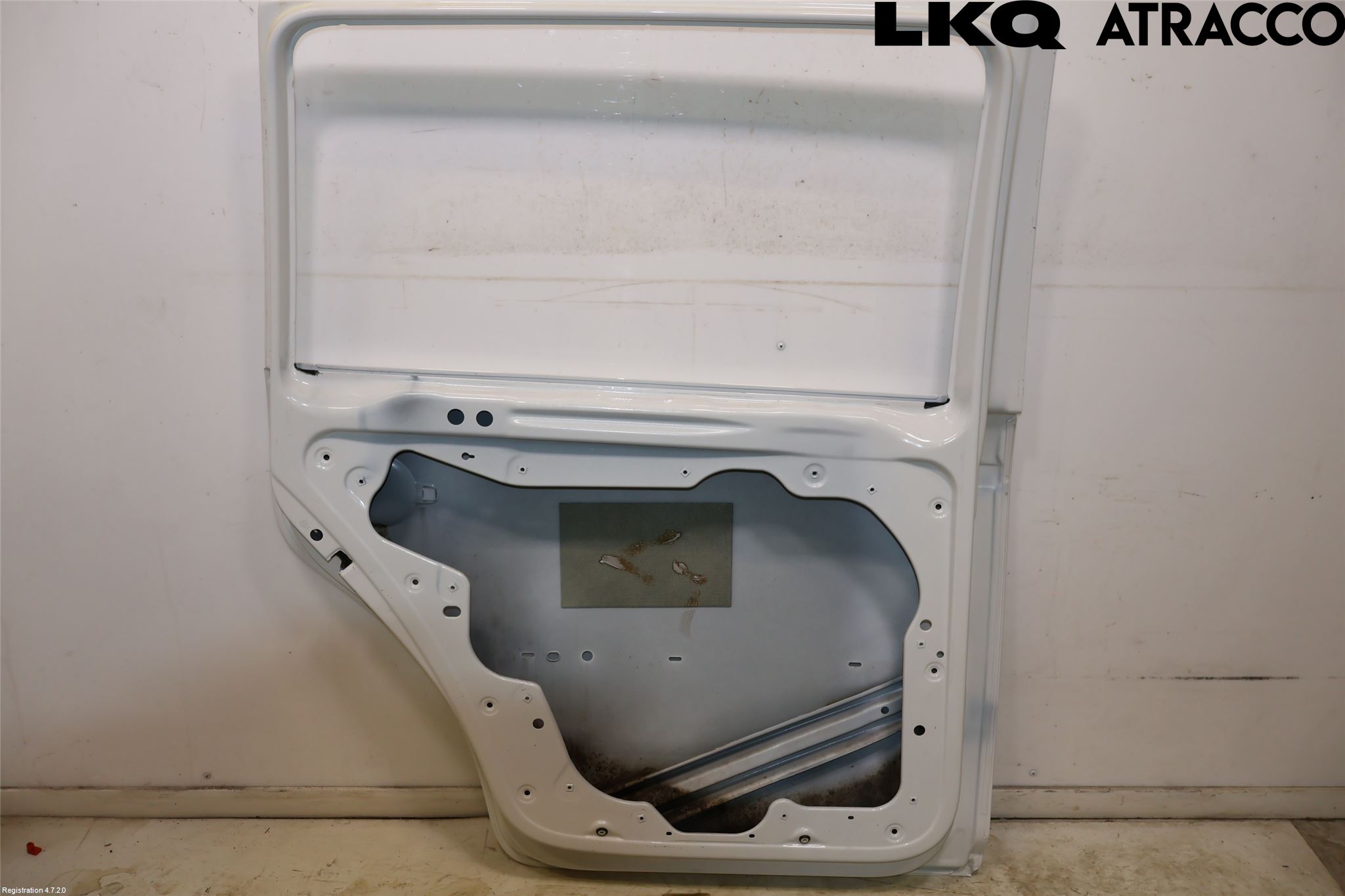 Volkswagen VW TOURAN 10-15 Dörr Bak Vänster