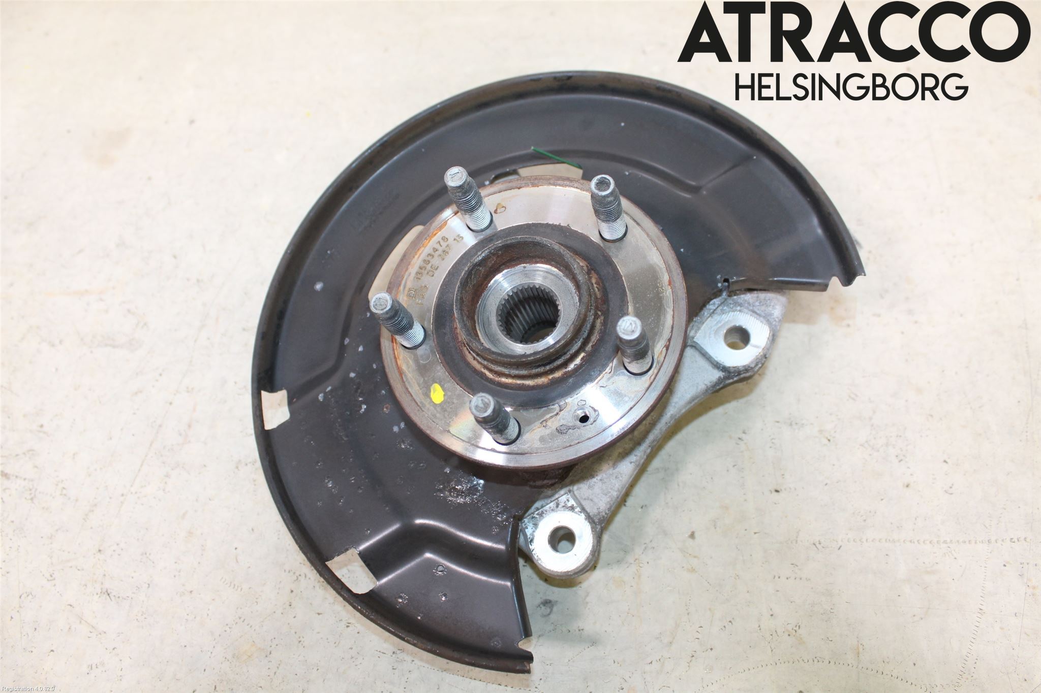 Opel ASTRA J 10-15 Styrspindel Lagerhus Hö
