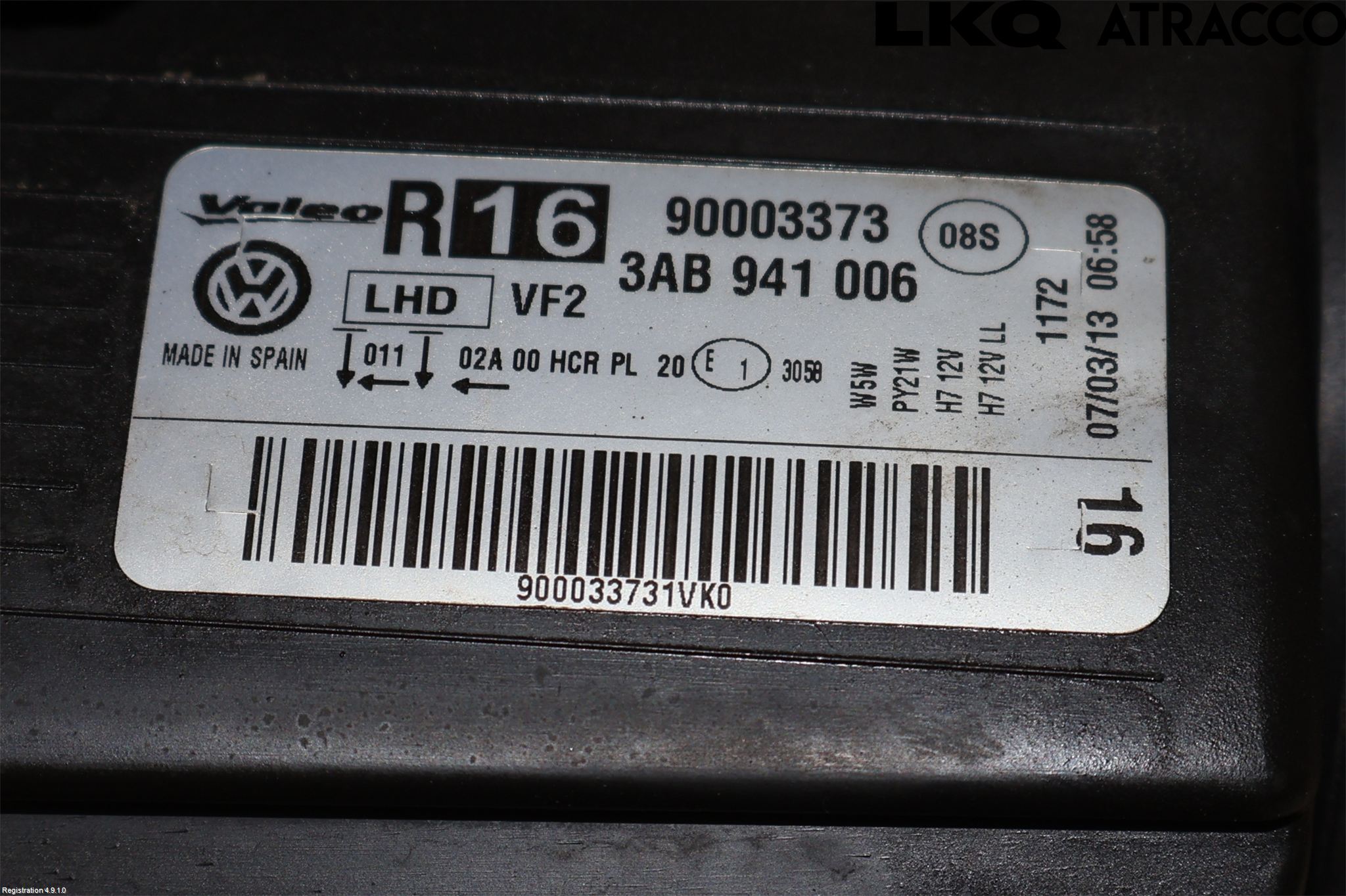 Volkswagen VW PASSAT 11-14 Strålkastare Höger