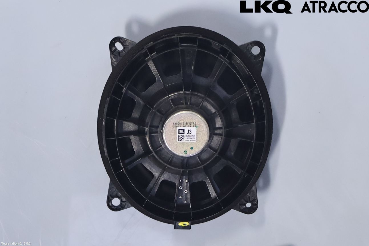 Toyota bZ4X EA10 22- Högtalare