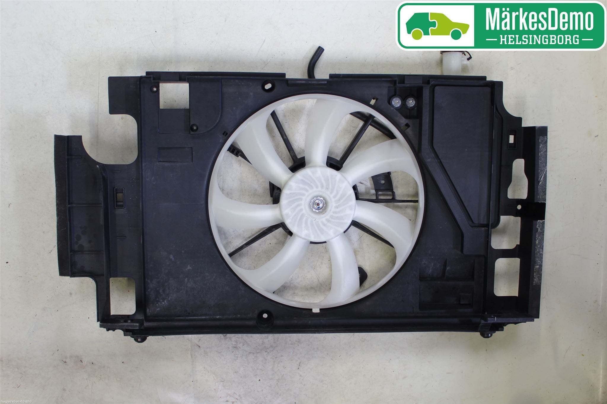 Toyota YARIS XP130 12-14 Kylfläkt El