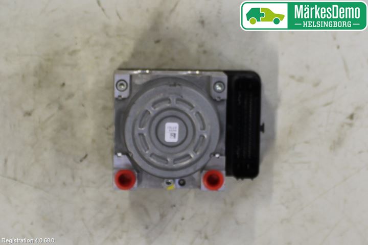 Volkswagen VW PASSAT 15-19 Abs Hydraulaggregat