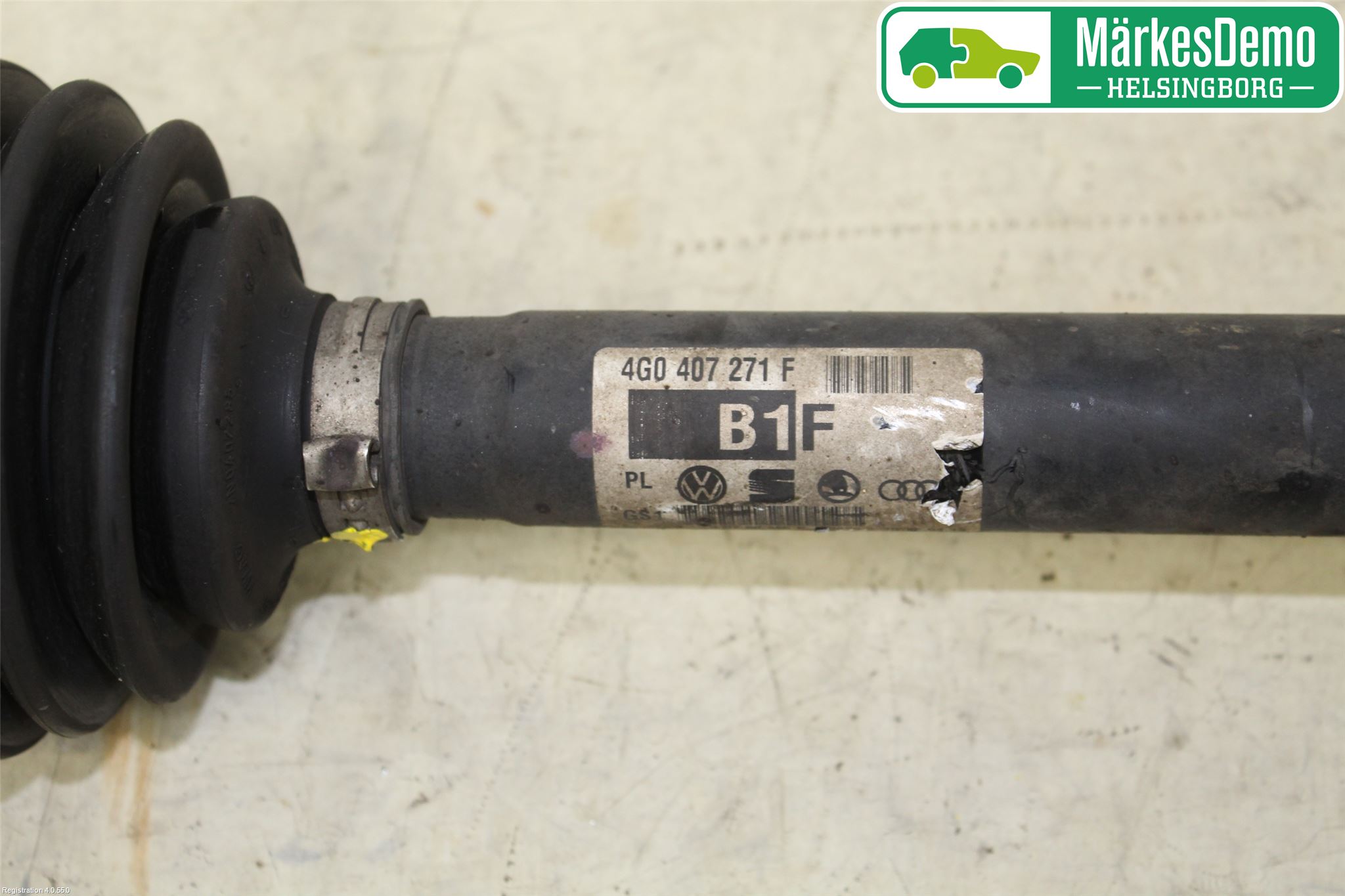 Audi Q5 09-16 Drivaxel Fram Höger