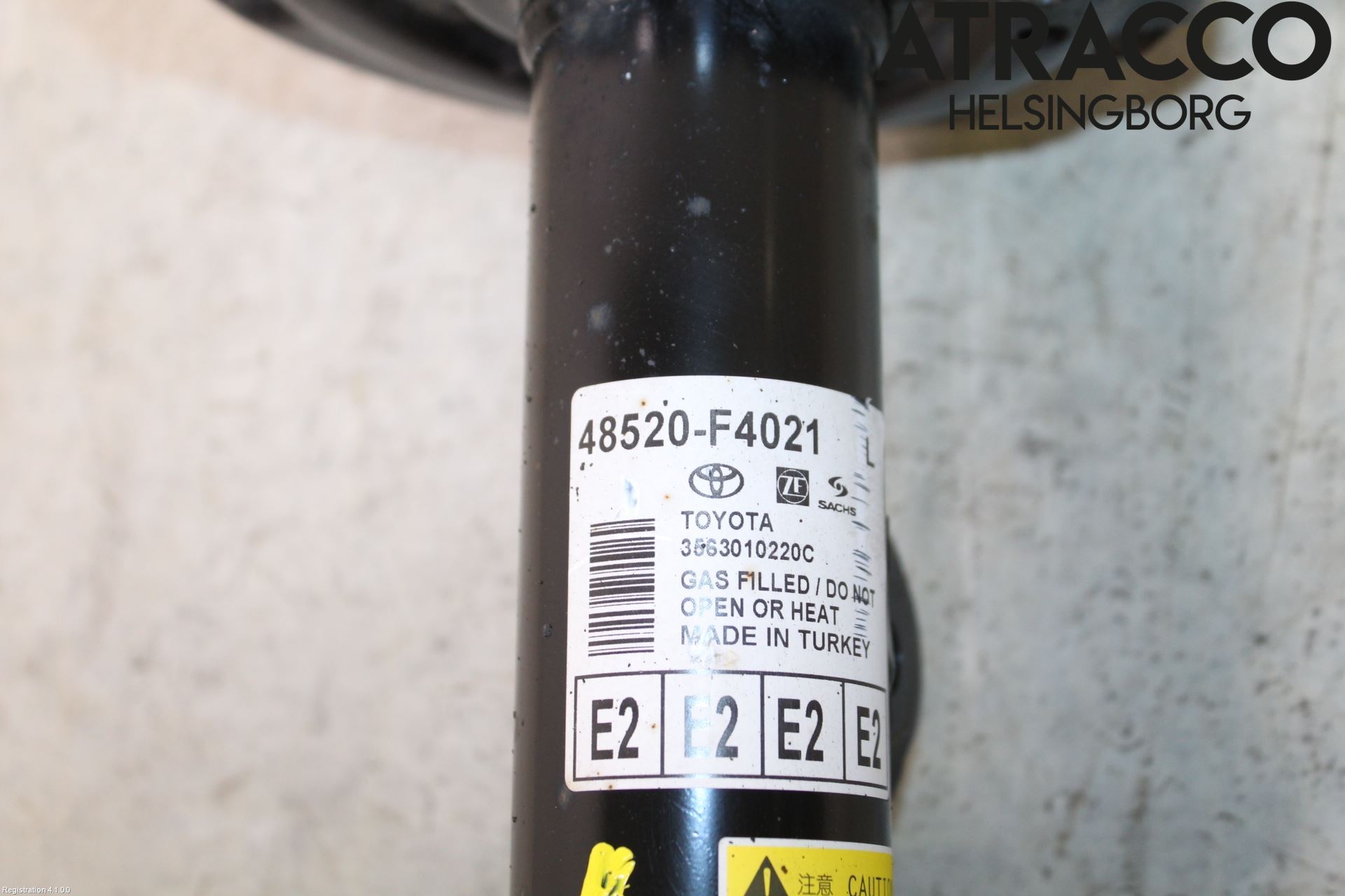 Toyota C-HR 16-23 Fjäderben Fram Vänster