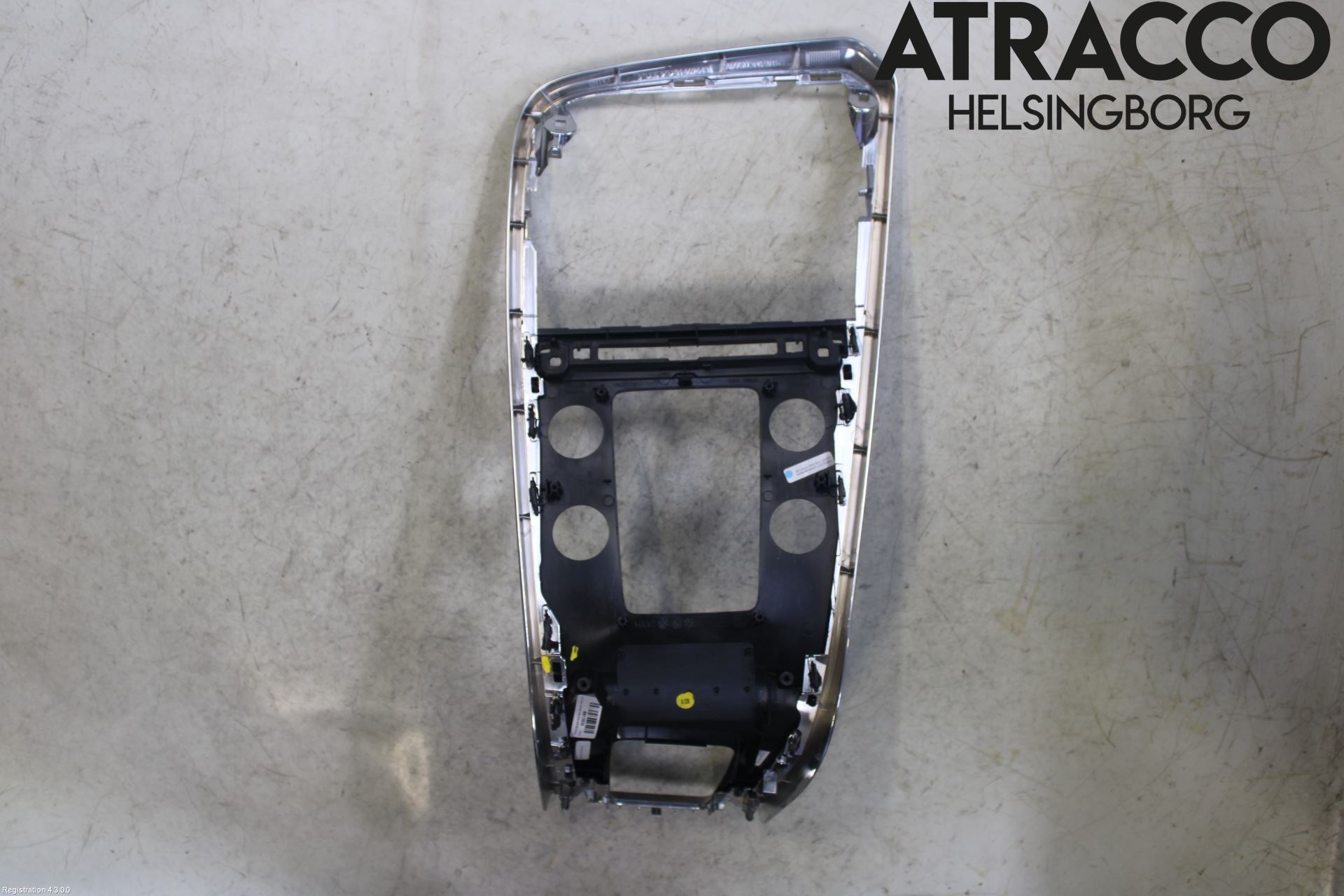 Volvo XC60 14-17 Instrumentkonsoll Mitt