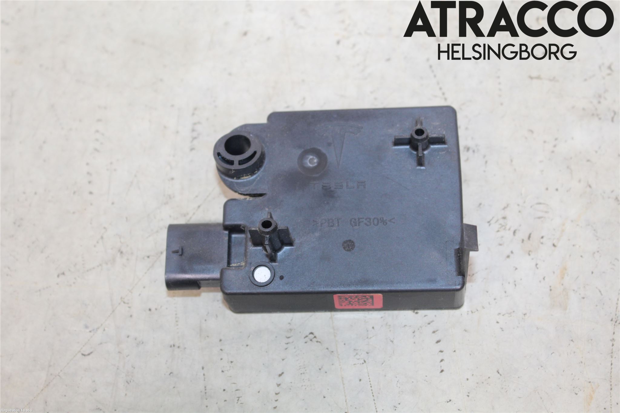 Tesla MODEL 3 17- Styrenhet Parkeringshjälp