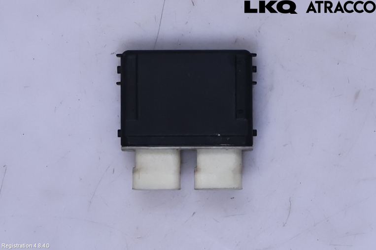 Porsche TAYCAN 20- Styrenhet Baklucka