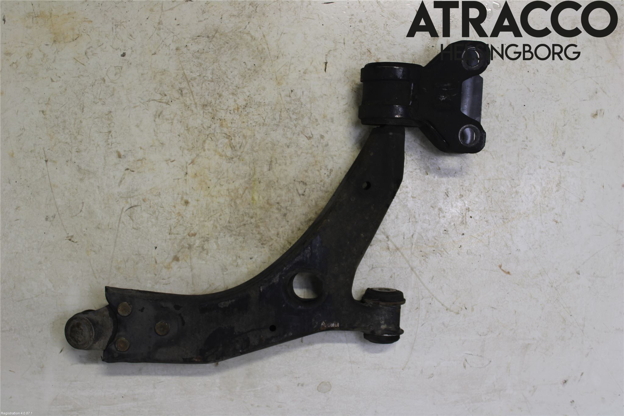 Ford FOCUS 15-18 Bärarm Fram Undre Vä