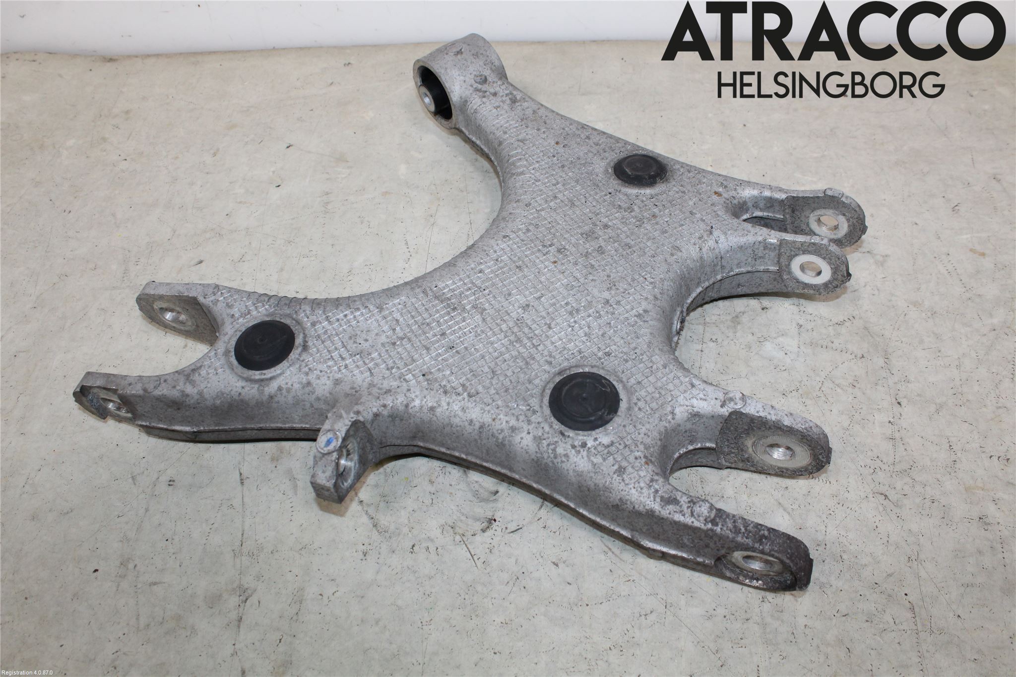 BMW 5 F10/F11/F18 09-17 Bärarm Bak Höger