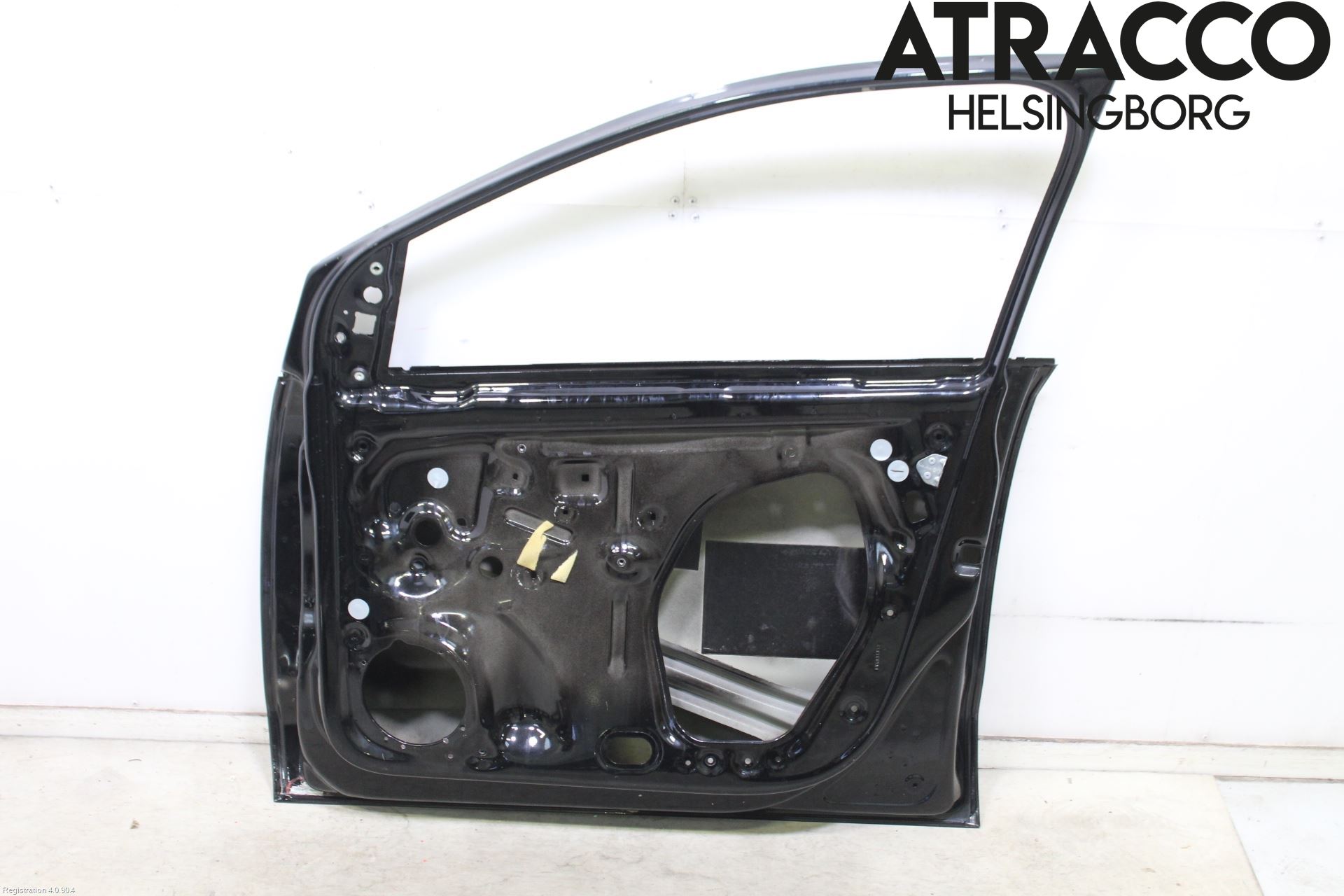Volkswagen VW POLO 10-17 Dörr Fram Höger