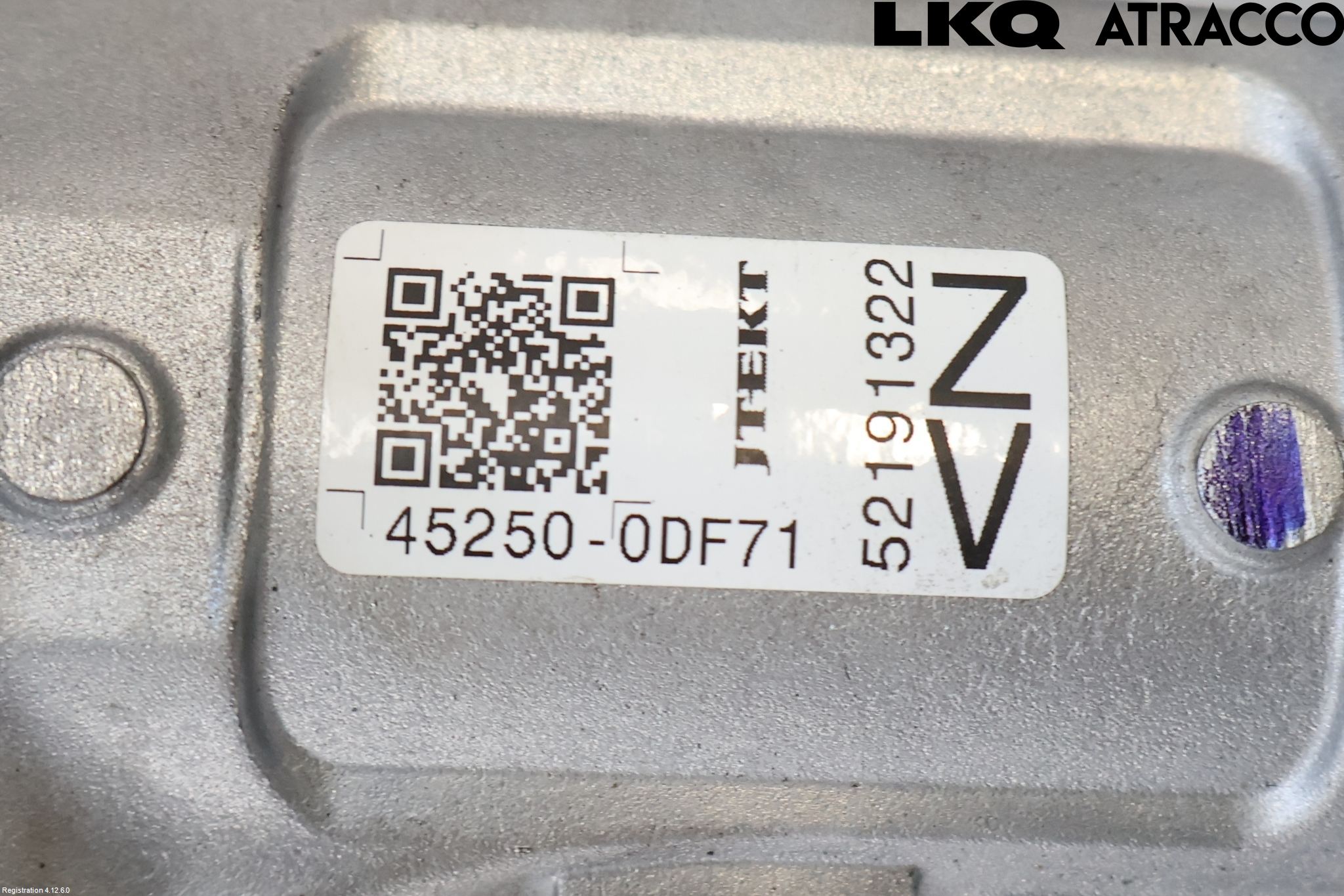 Toyota YARIS XP21 20- Rattaxelagg Justerbart