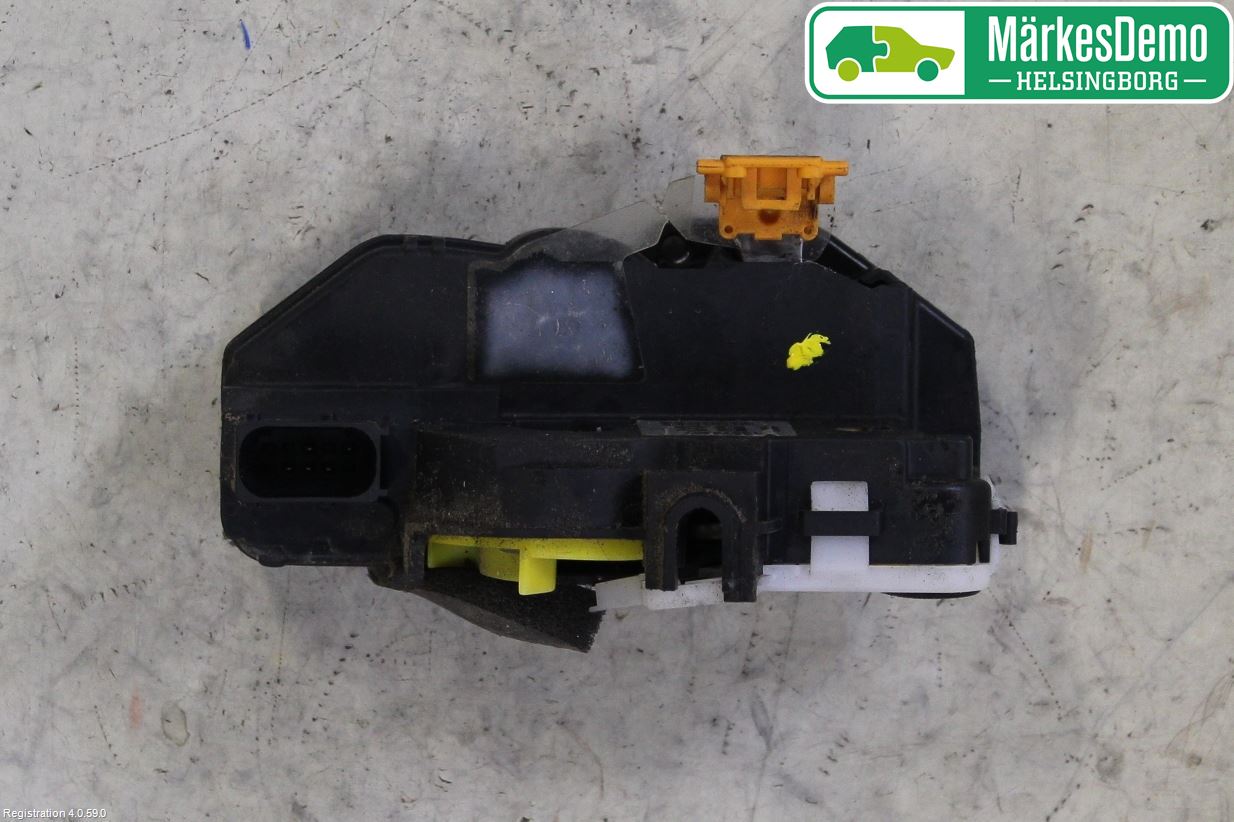 Opel ASTRA J 10-15 Centrallåsmotor Vänster