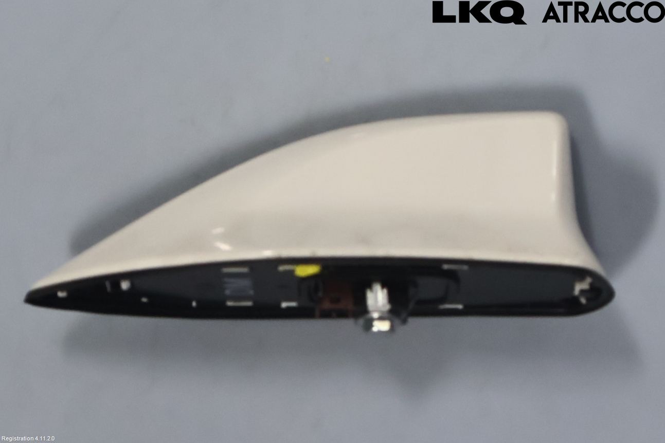 Toyota YARIS XP21 20- Antenn