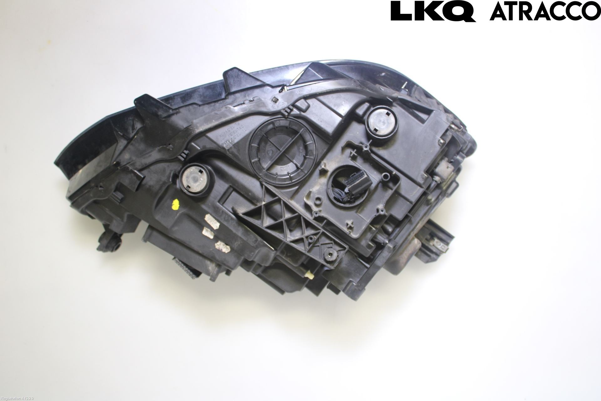 Volkswagen VW PASSAT 15-19 Strålkastare Vänster