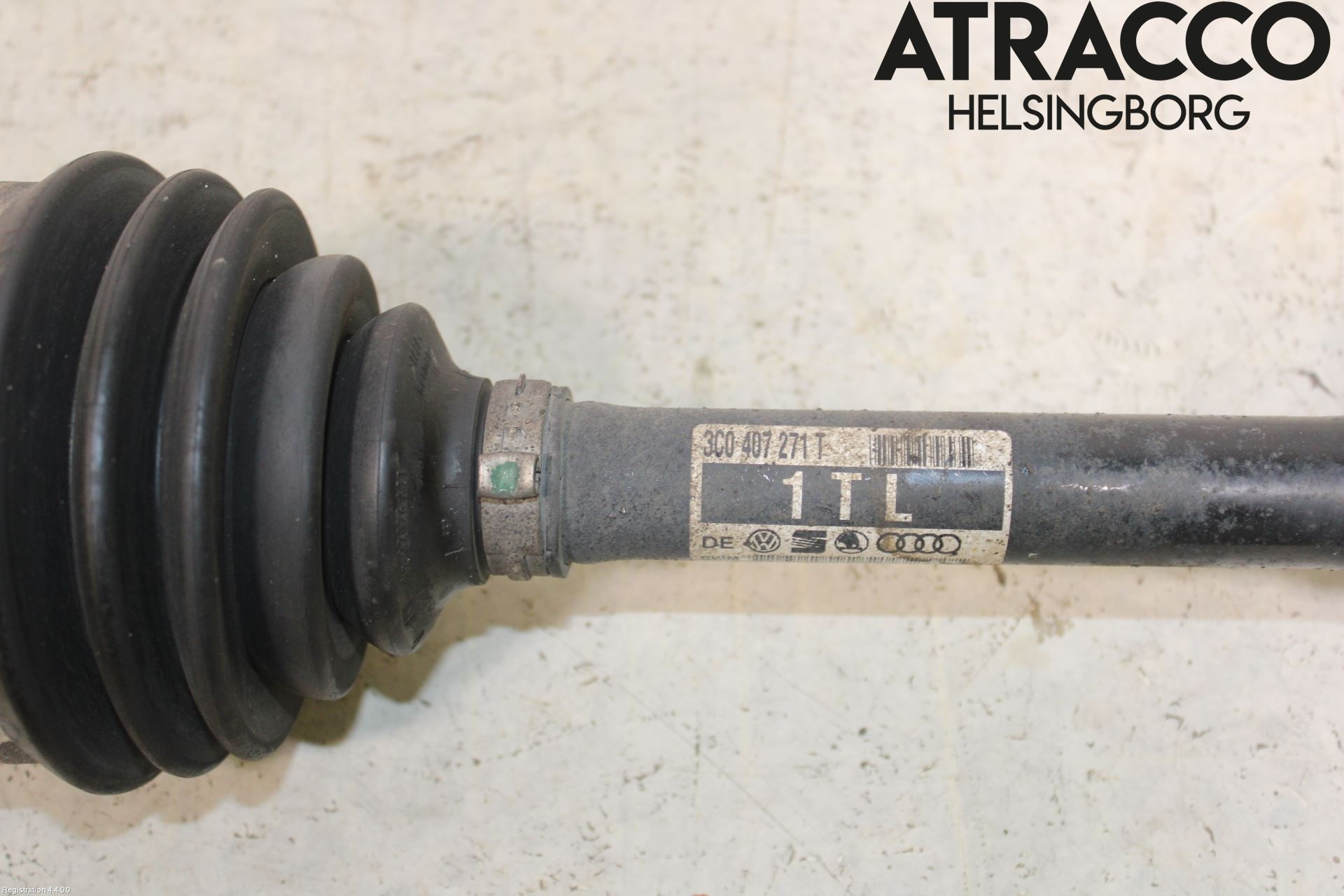 Volkswagen VW PASSAT 11-14 Drivaxel Fram Vänster