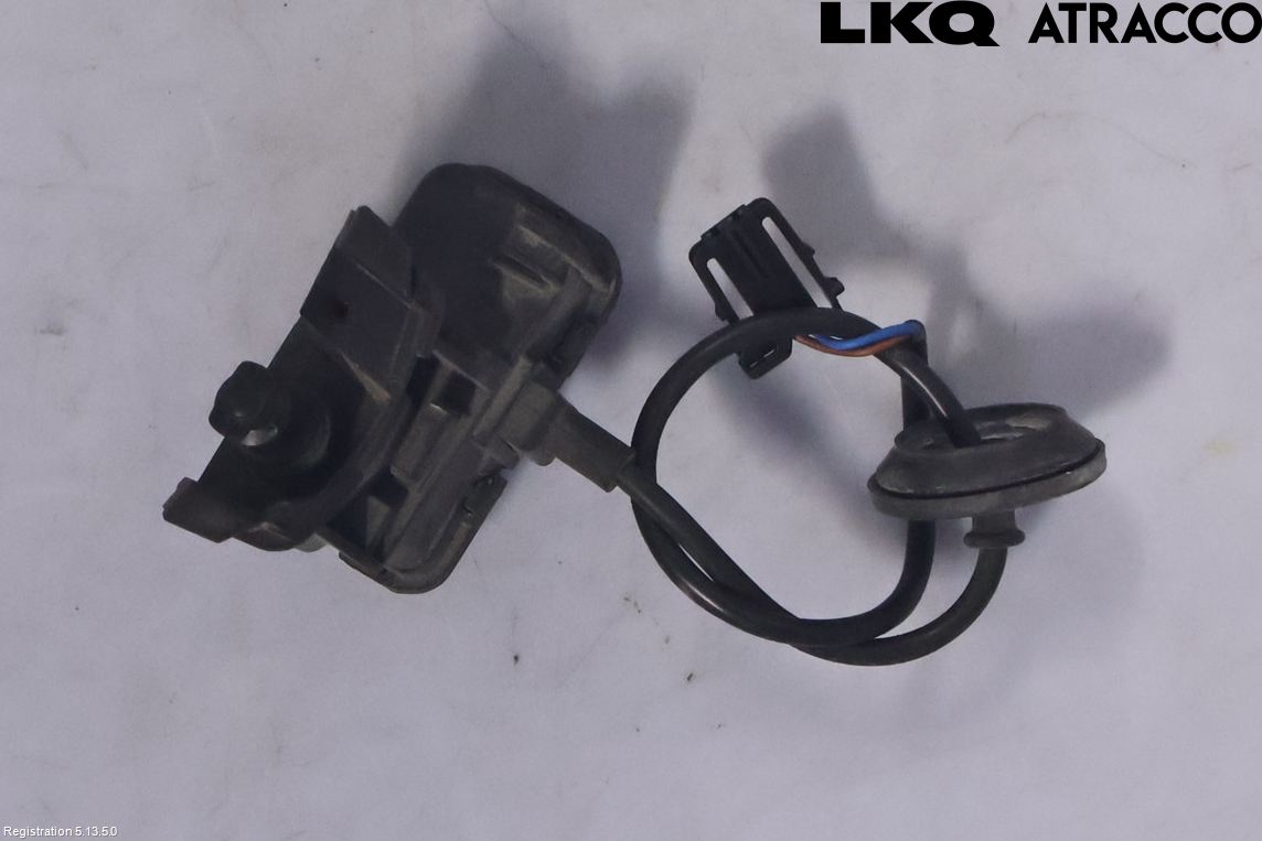 Volkswagen VW GOLF / E-GOLF VII 13-20 Centrallåsmot Tanklucka