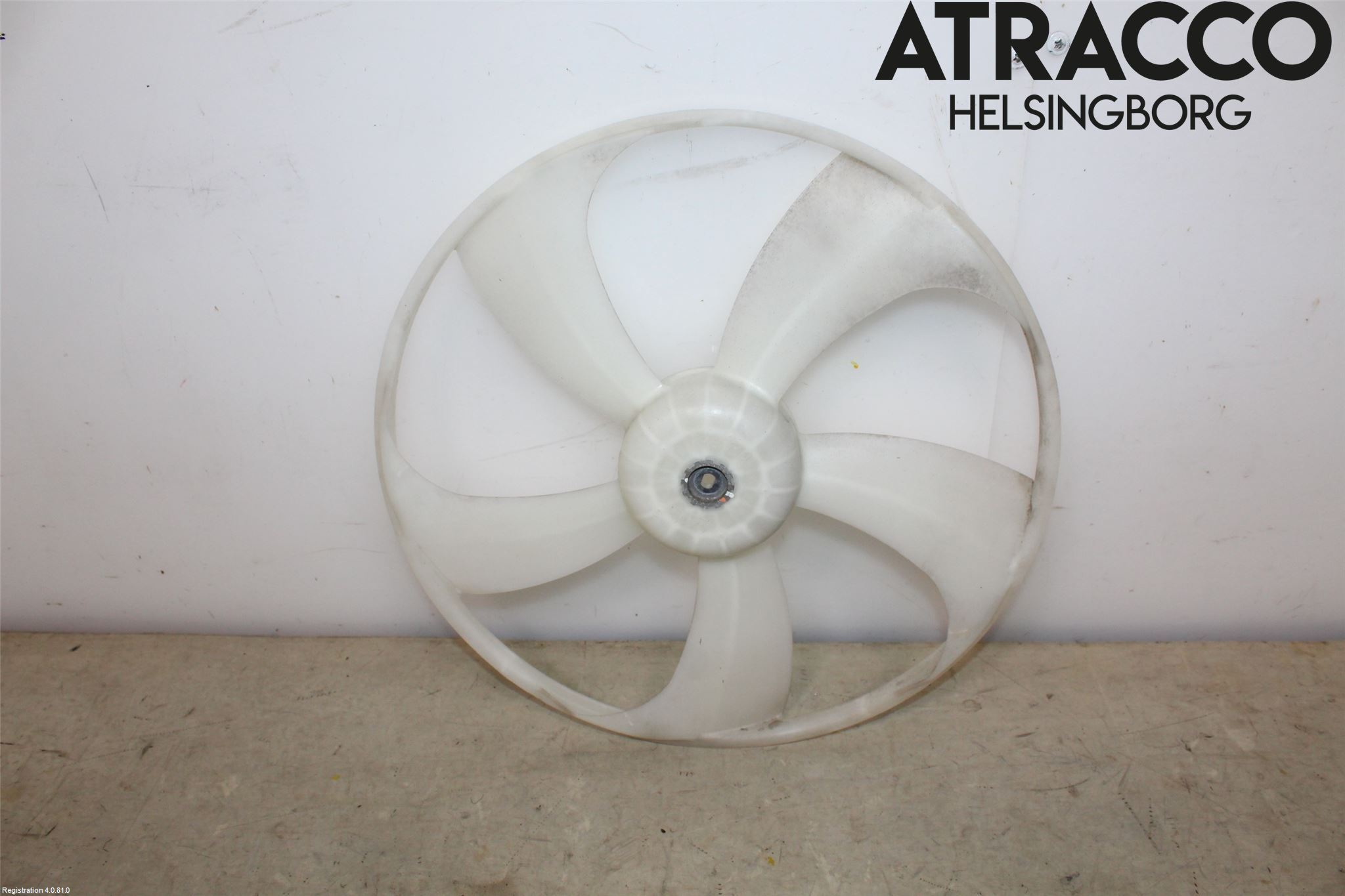 Mitsubishi SPACE STAR 13- Kylfläkt-Vinge