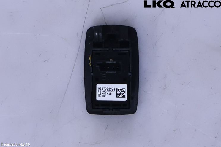 BMW 5 G30/G31/F90 17-23 Strömställare Baklucka