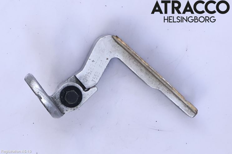 Volvo V40 12-19 Dörrgångjärn