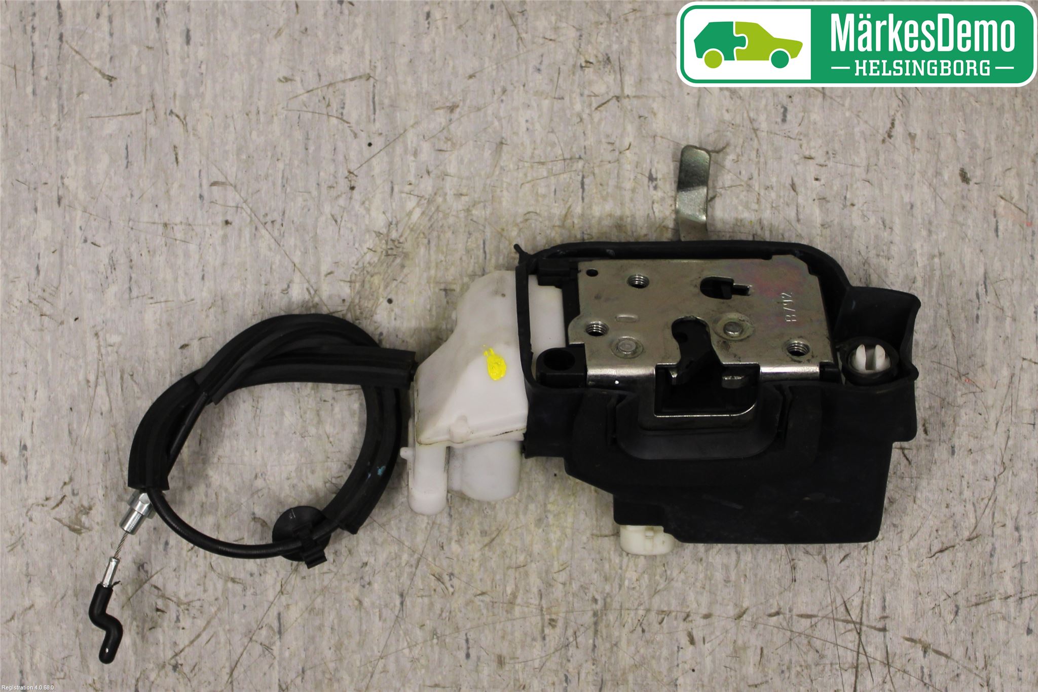 Maserati QUATTROPORTE Centrallåsmotor Vänster