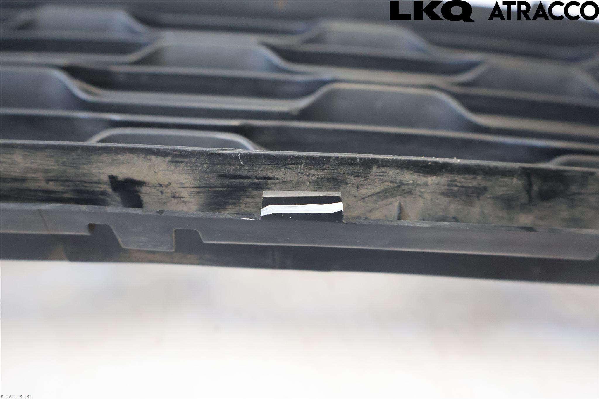Citroen C3 10-17 Grilldel Mitt