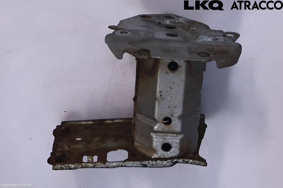 Toyota AURIS 13-19 Stötfångarbärjärn Bak