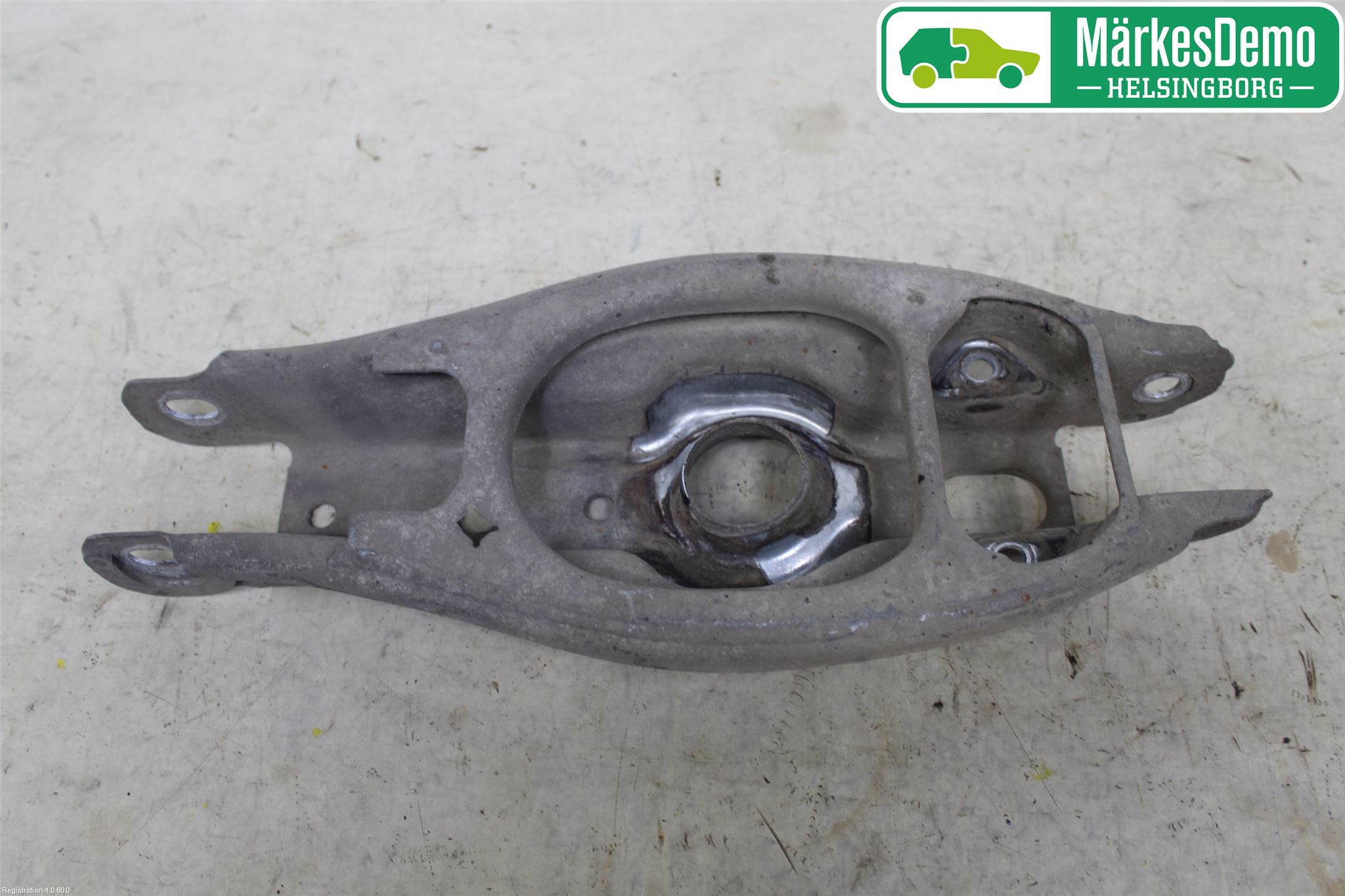 BMW X1 E84 10-15 Bärarm Bak Höger