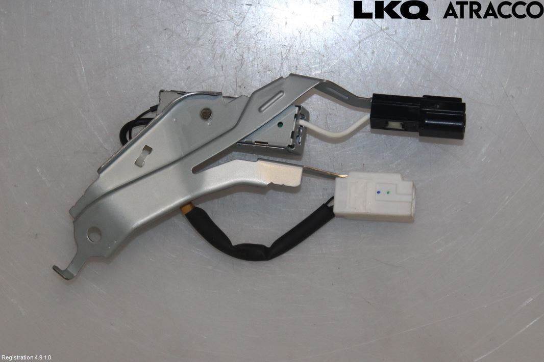 Lexus NX 300h 15-21 Antennförstärkare