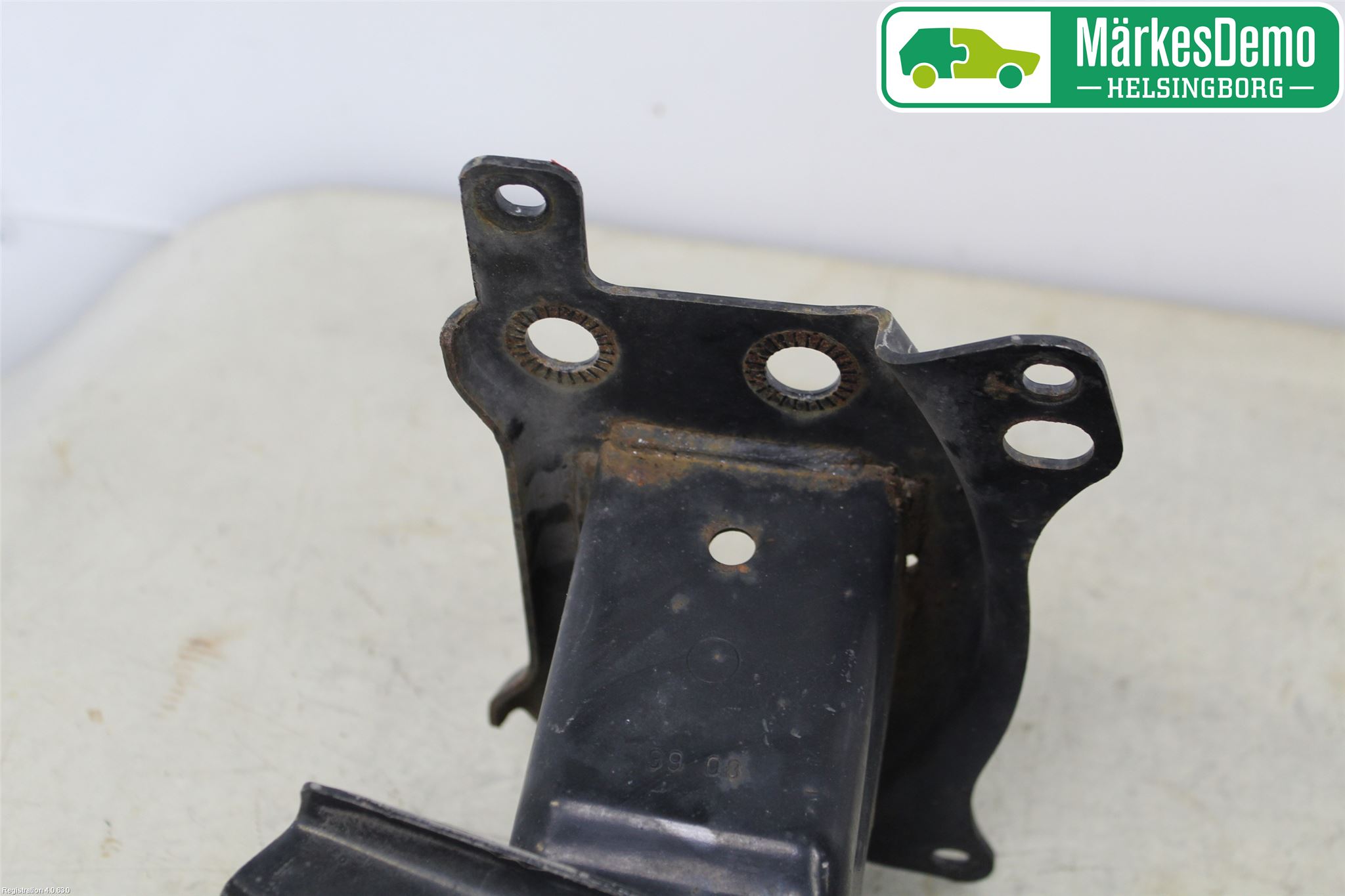 Volkswagen VW GOLF V 04-09 Stötfångarbalk Fram