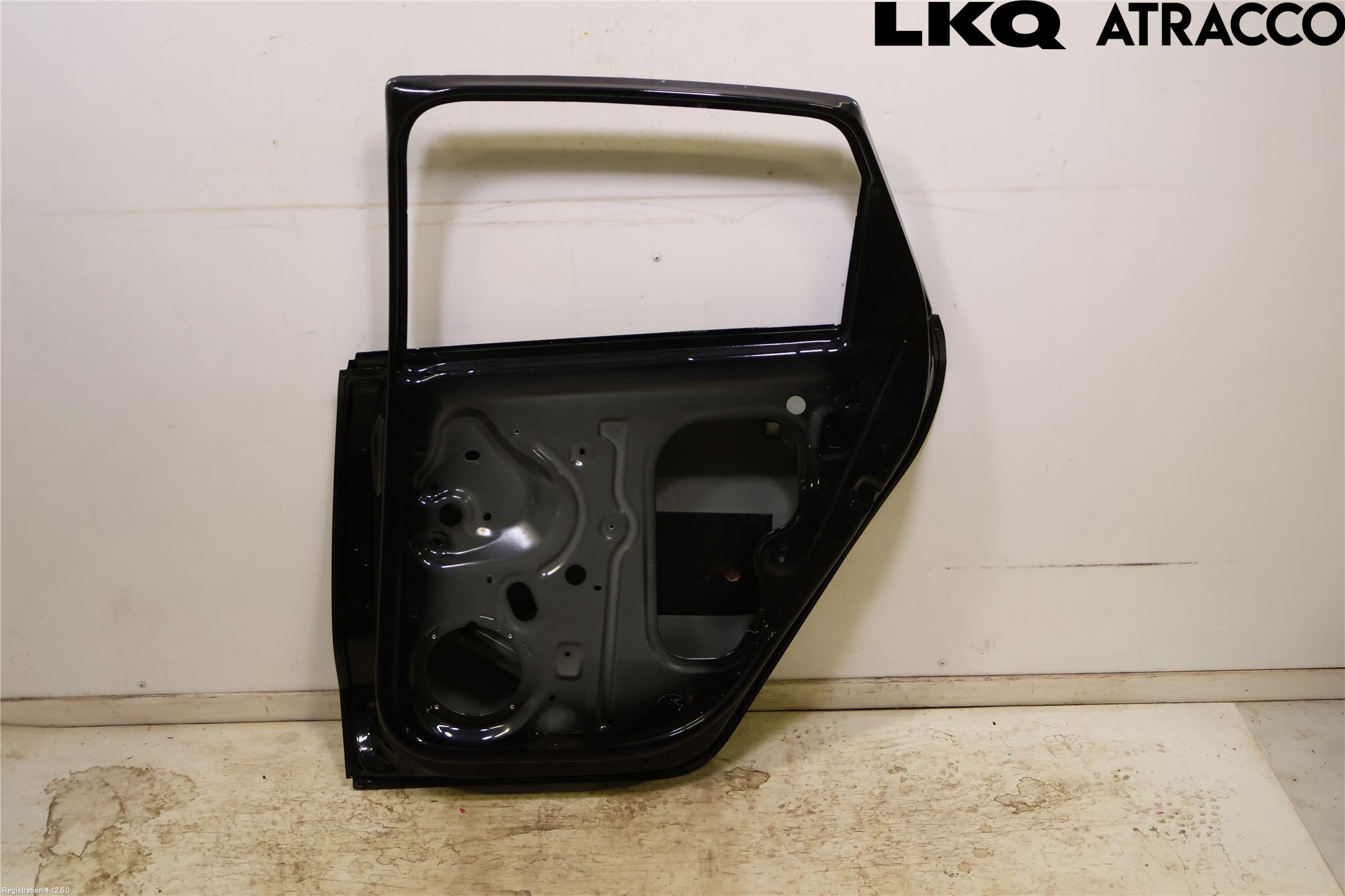 Volkswagen VW POLO 10-17 Dörr Bak Höger