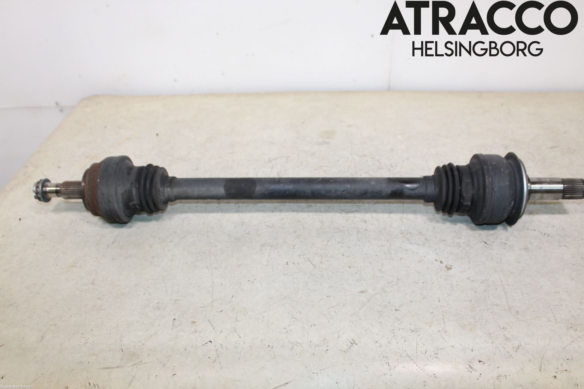 Mercedes-Benz MB E-KLASS (W213) 16-23 Drivaxel Bak Höger