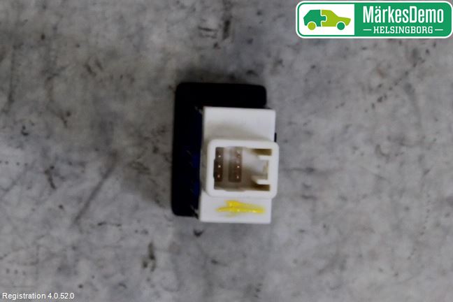 Toyota RAV4 13-18 Strömställare Stolvärme