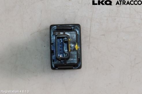 Toyota HILUX 16- Strömställare Övrigt