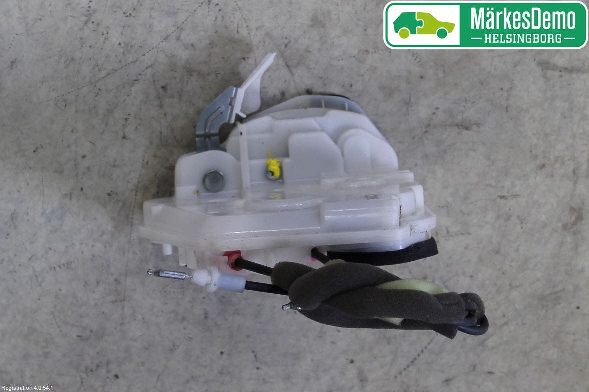 Mazda CX-3 Centrallåsmotor Höger