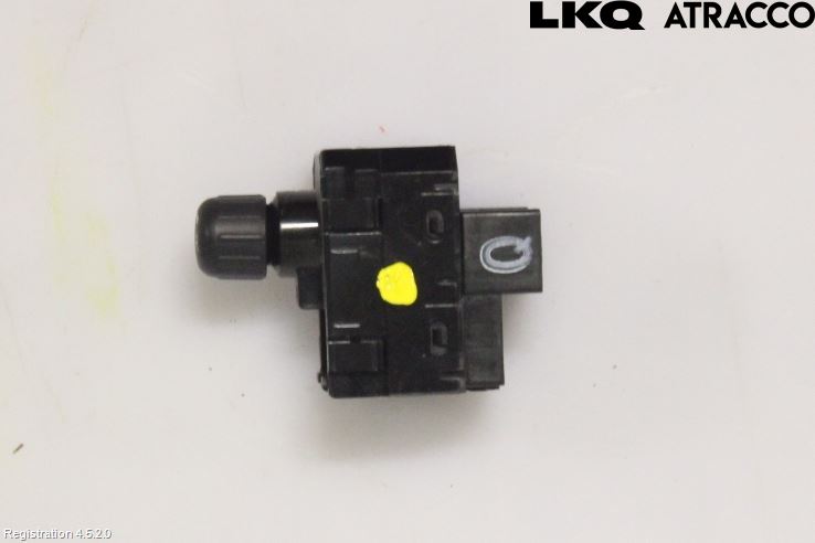 Nissan PULSAR Strömställare Spegel