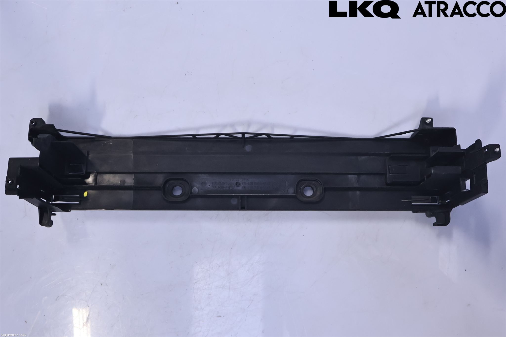 BMW 5 F10/F11/F18 09-17 Kylarfäste-Ram-Balk